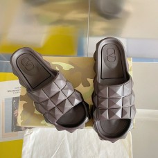 Valentino Garavani Roman Stud Turtle Slides UniseX Rubber Taupe